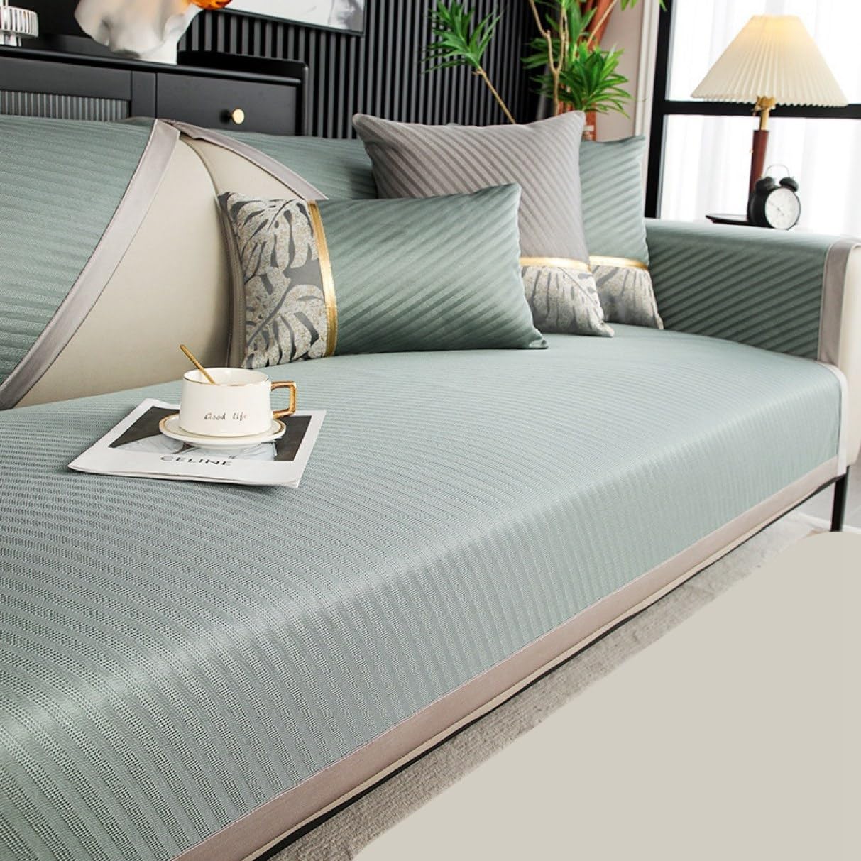 新品未使用☆キルトマルチカバー☆ラグ ラグマット 敷物 グレー×カーキ